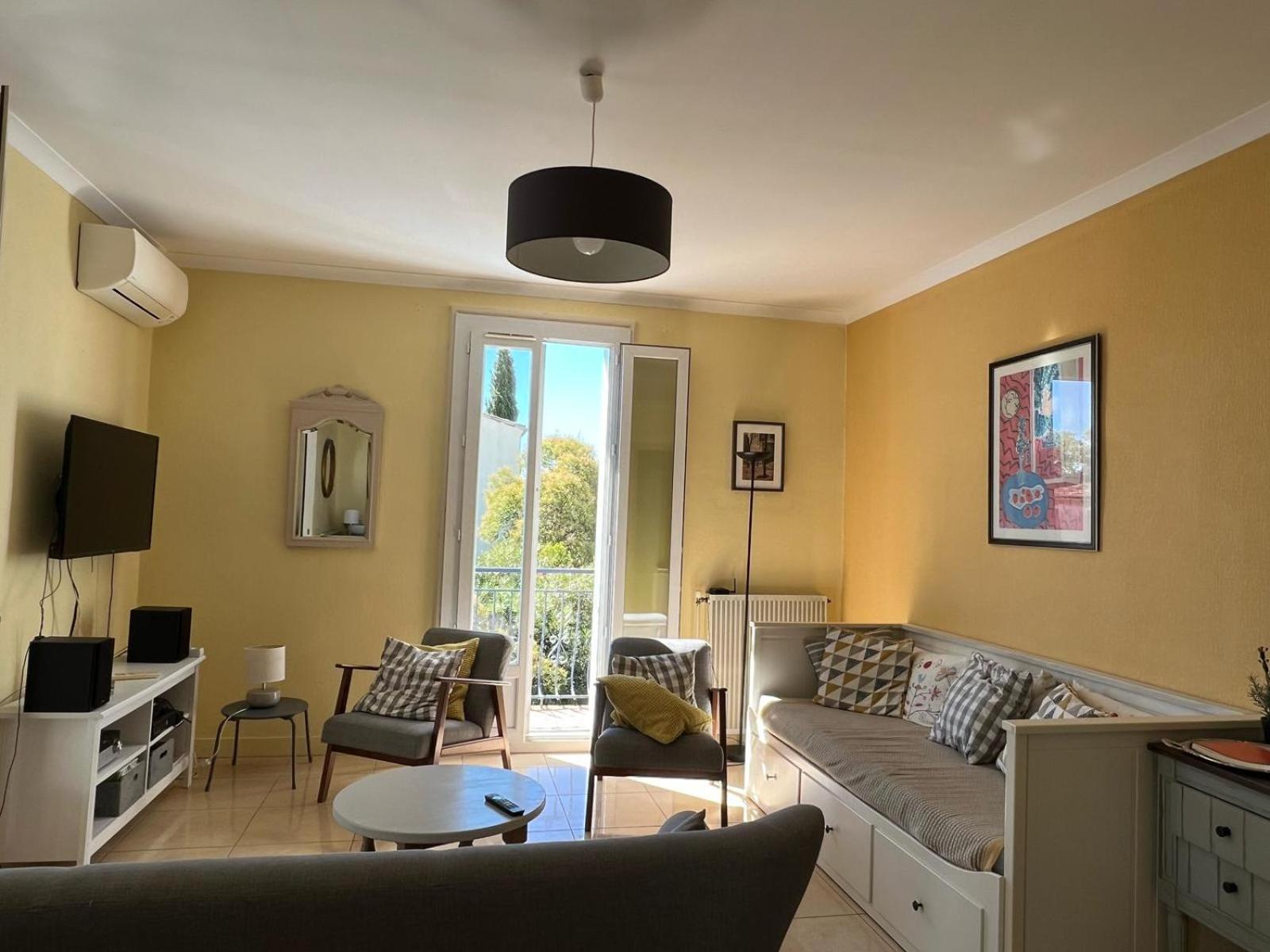 13 Rue Du Tour D'Enceinte Villa Pomerols Exterior photo
